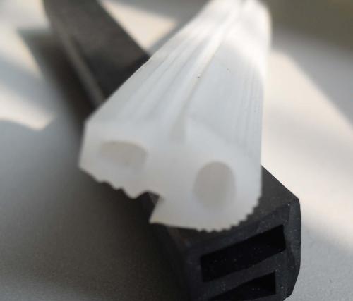 門窗密封條如何更換